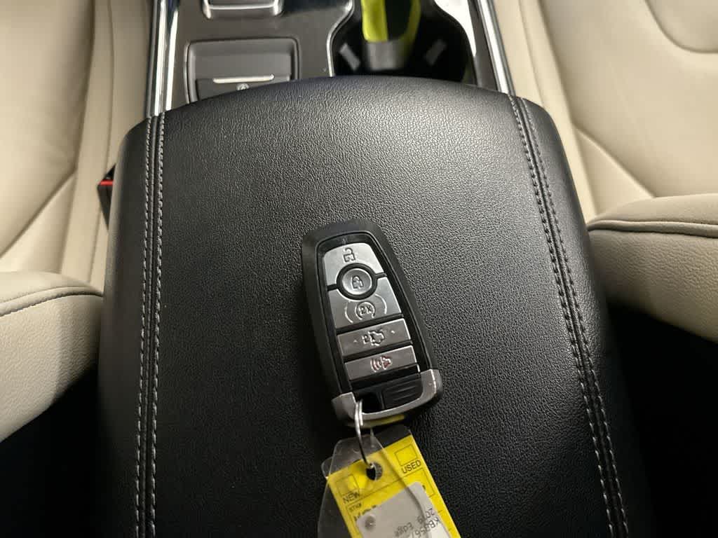 Thumbnail: 2019 Ford Edge - 37