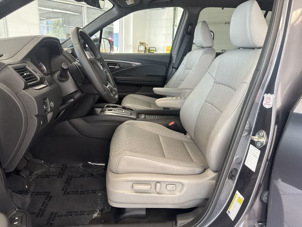 Thumbnail: 2019 Honda Passport - 18