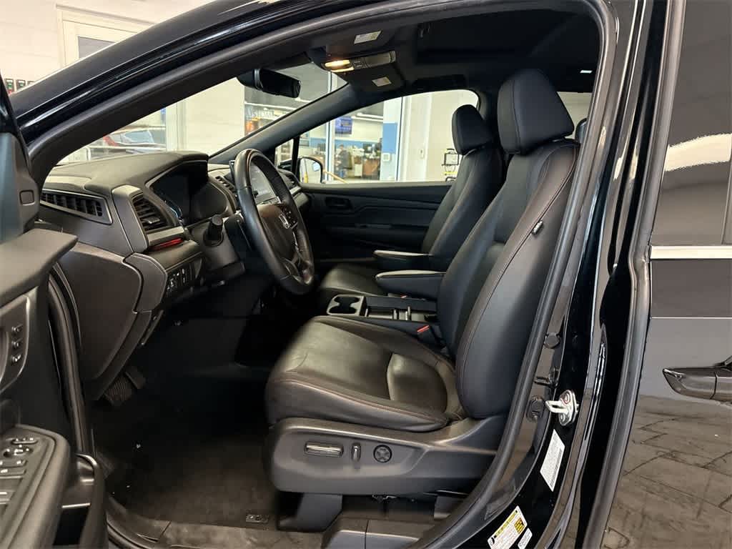 Thumbnail: 2023 Honda Odyssey - 17