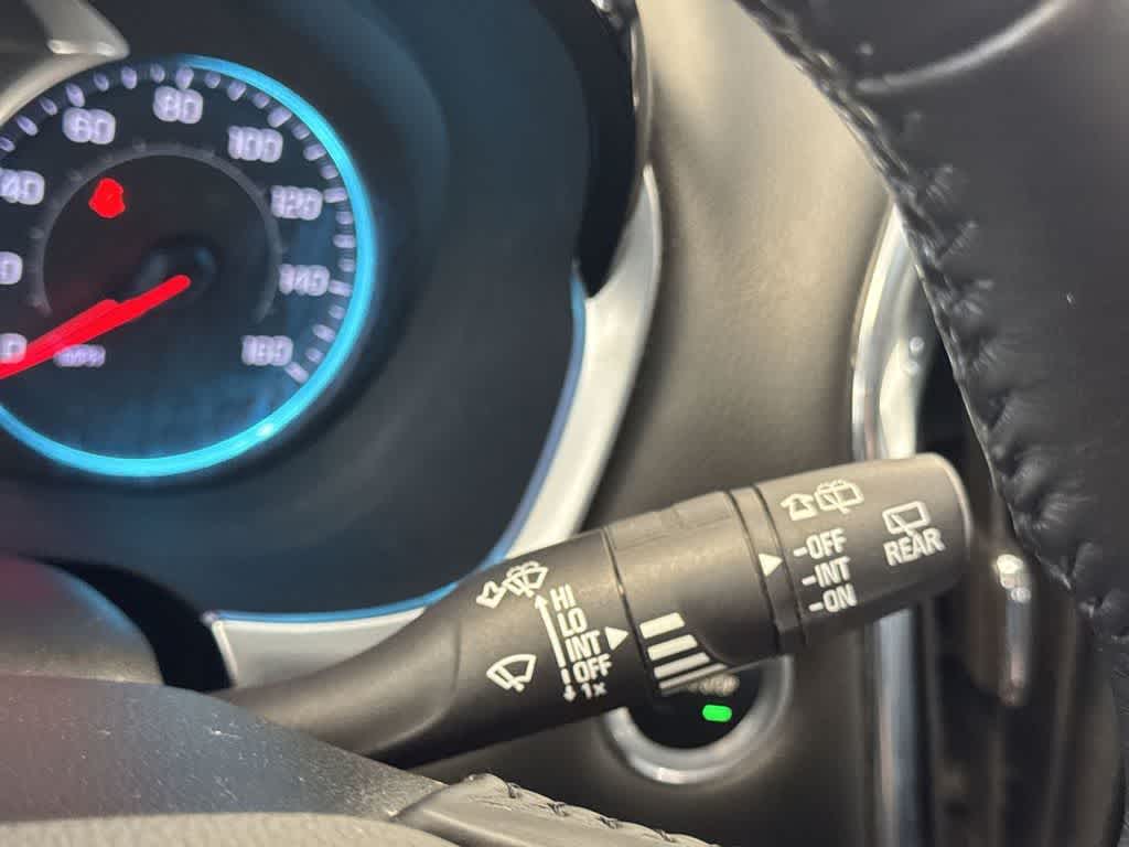 Thumbnail: 2018 Chevrolet Traverse - 26