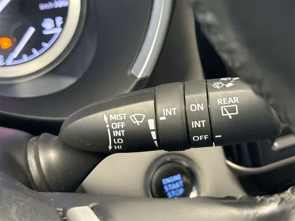 Thumbnail: 2022 Toyota Highlander - 28