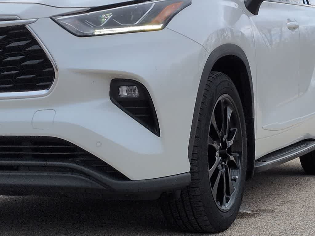 Thumbnail: 2020 Toyota Highlander - 11