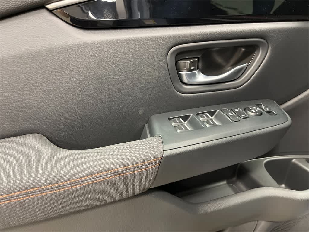 Thumbnail: 2025 Honda Pilot - 13