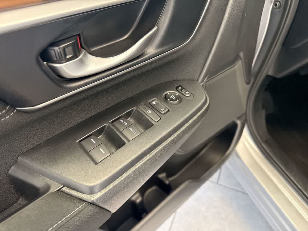 Thumbnail: 2019 Honda CR-V - 20