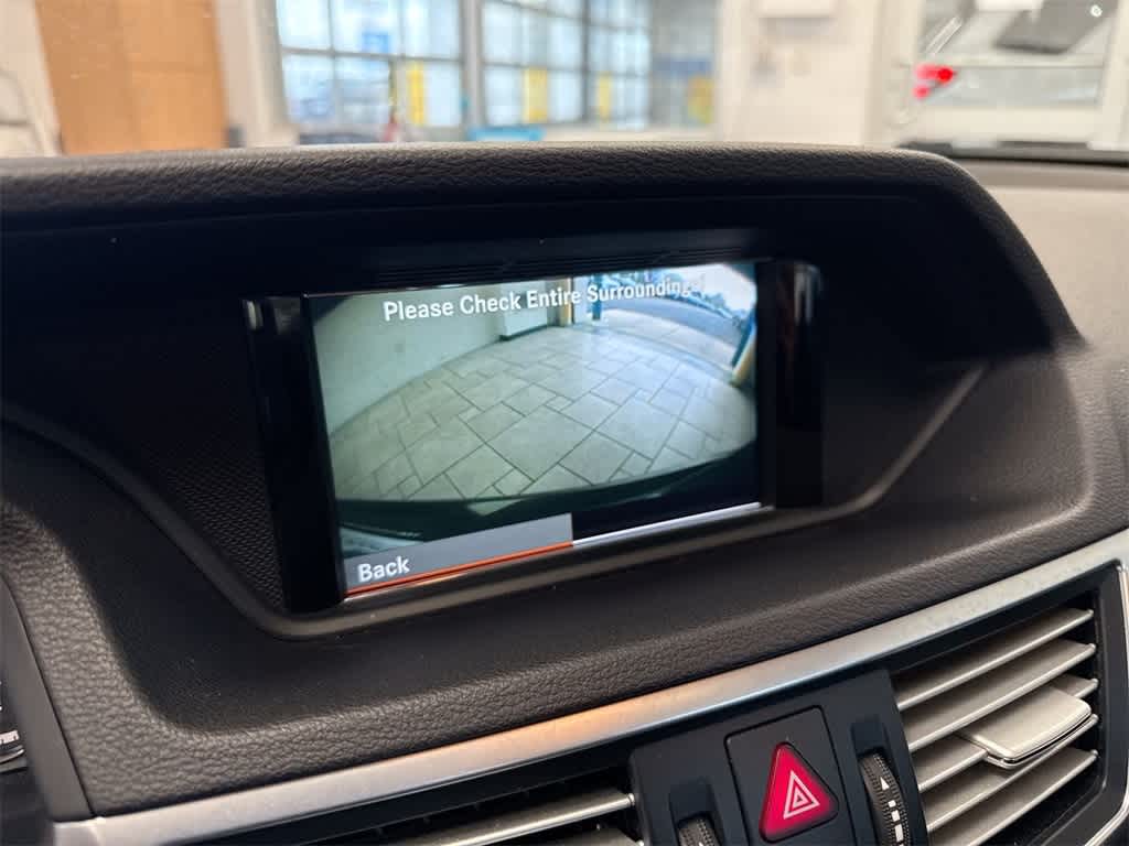 Thumbnail: 2012 Mercedes-Benz E-Class - 29