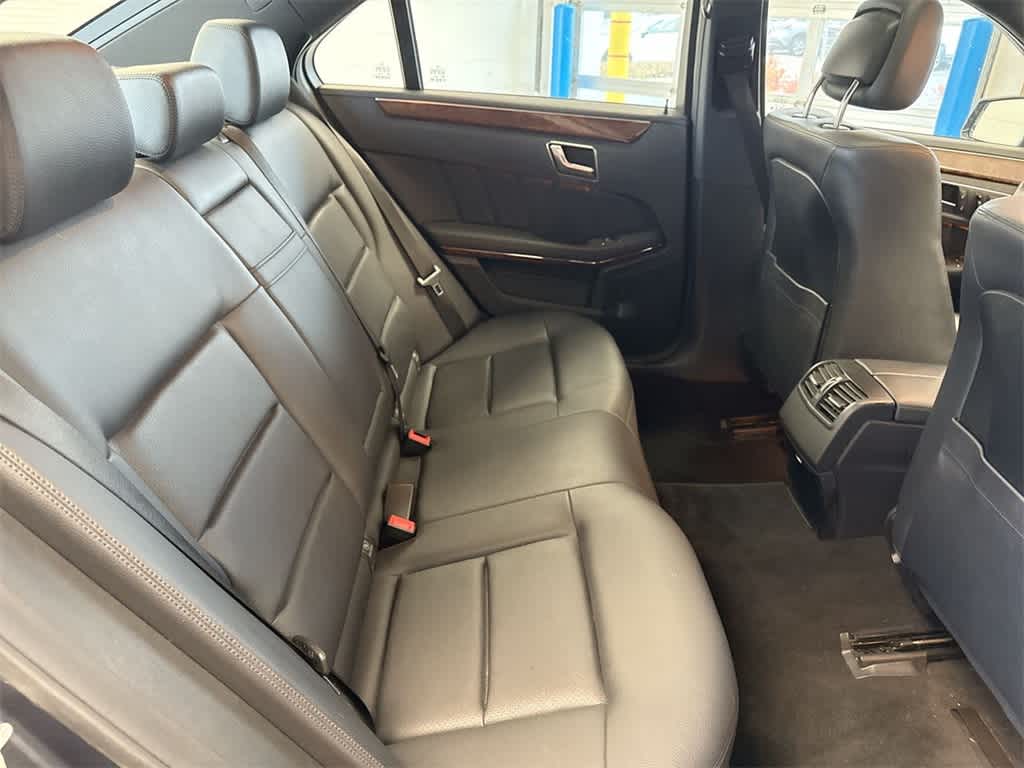 Thumbnail: 2012 Mercedes-Benz E-Class - 22