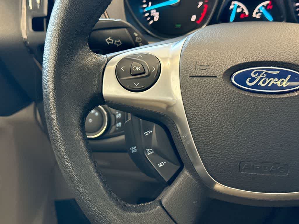 Thumbnail: 2015 Ford Escape - 27