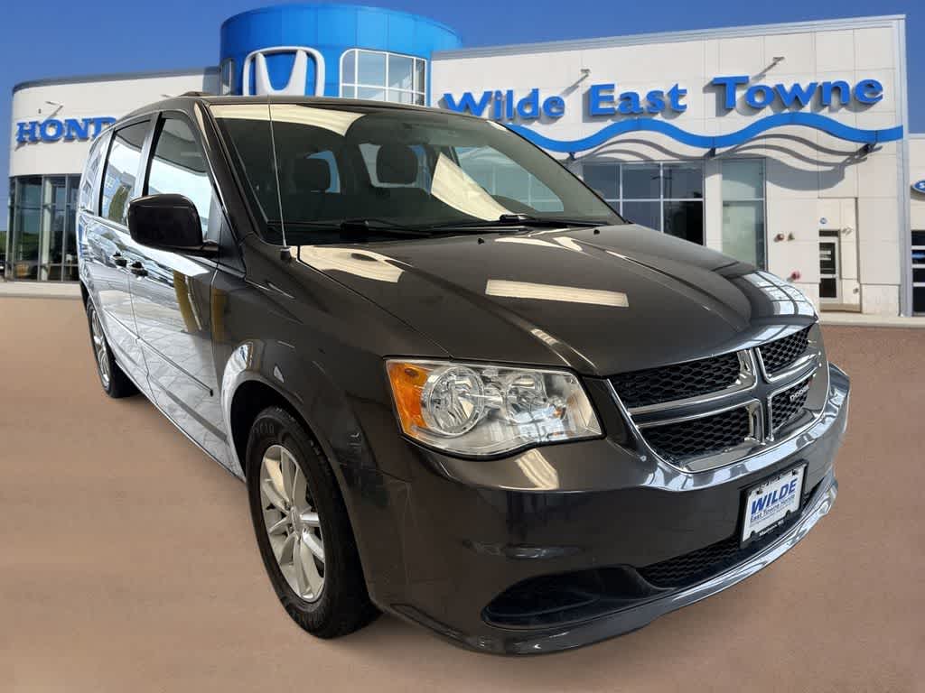 Thumbnail: 2015 Dodge Grand Caravan - 2