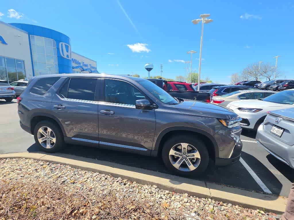 Thumbnail: 2025 Honda Pilot - 3