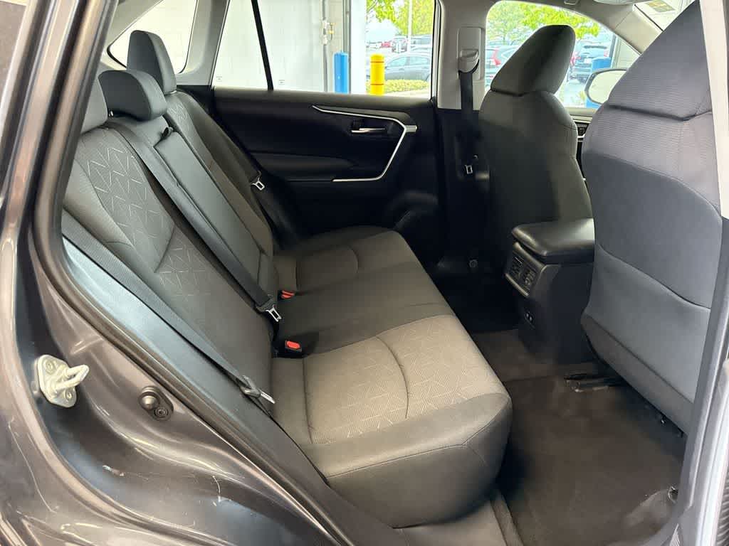 Thumbnail: 2019 Toyota RAV4 - 22