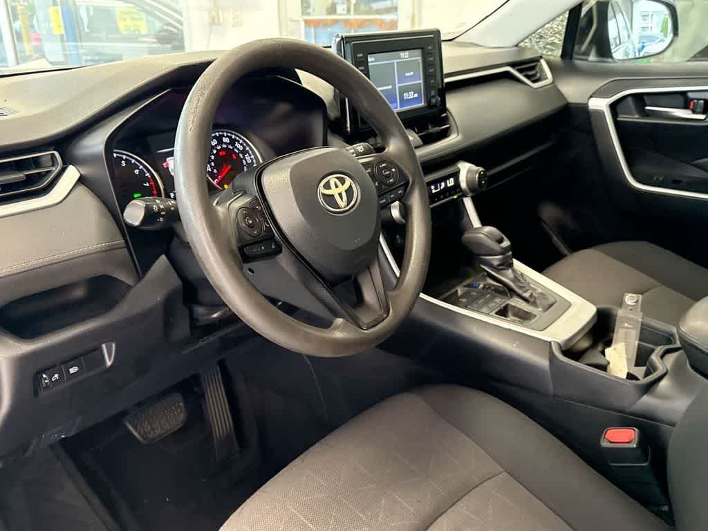 Thumbnail: 2019 Toyota RAV4 - 10