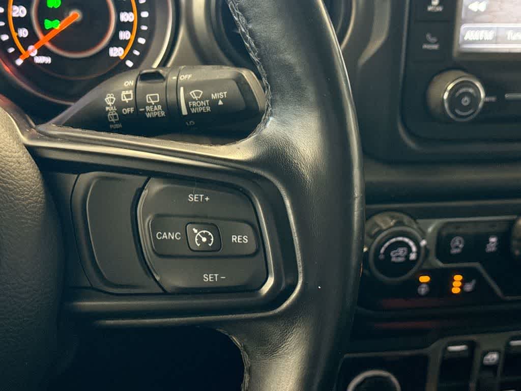 Thumbnail: 2019 Jeep Wrangler - 23