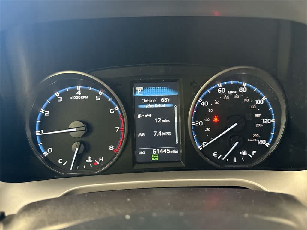 Thumbnail: 2017 Toyota RAV4 - 34