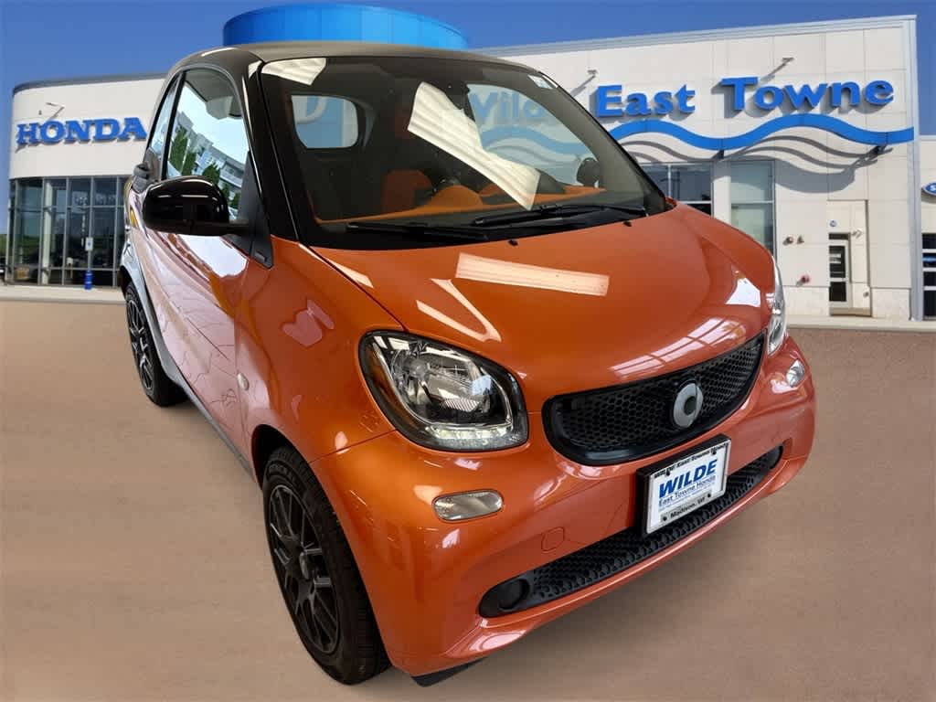 Thumbnail: 2016 smart fortwo - 2