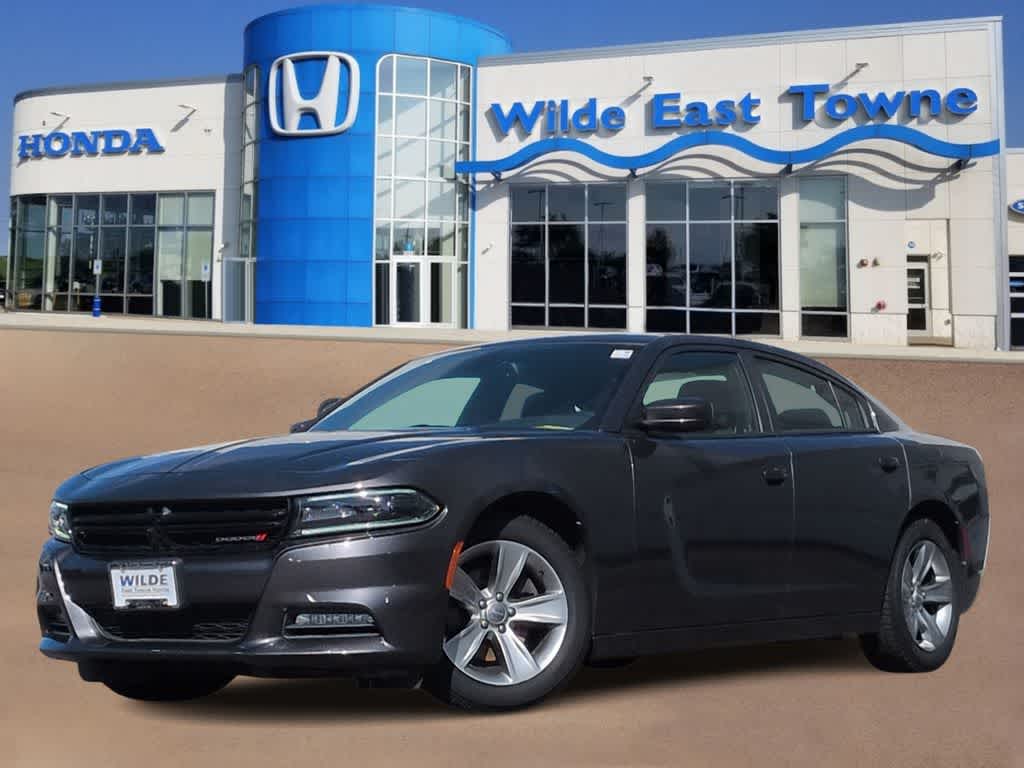 2016 Dodge Charger SXT -
                  Madison, WI