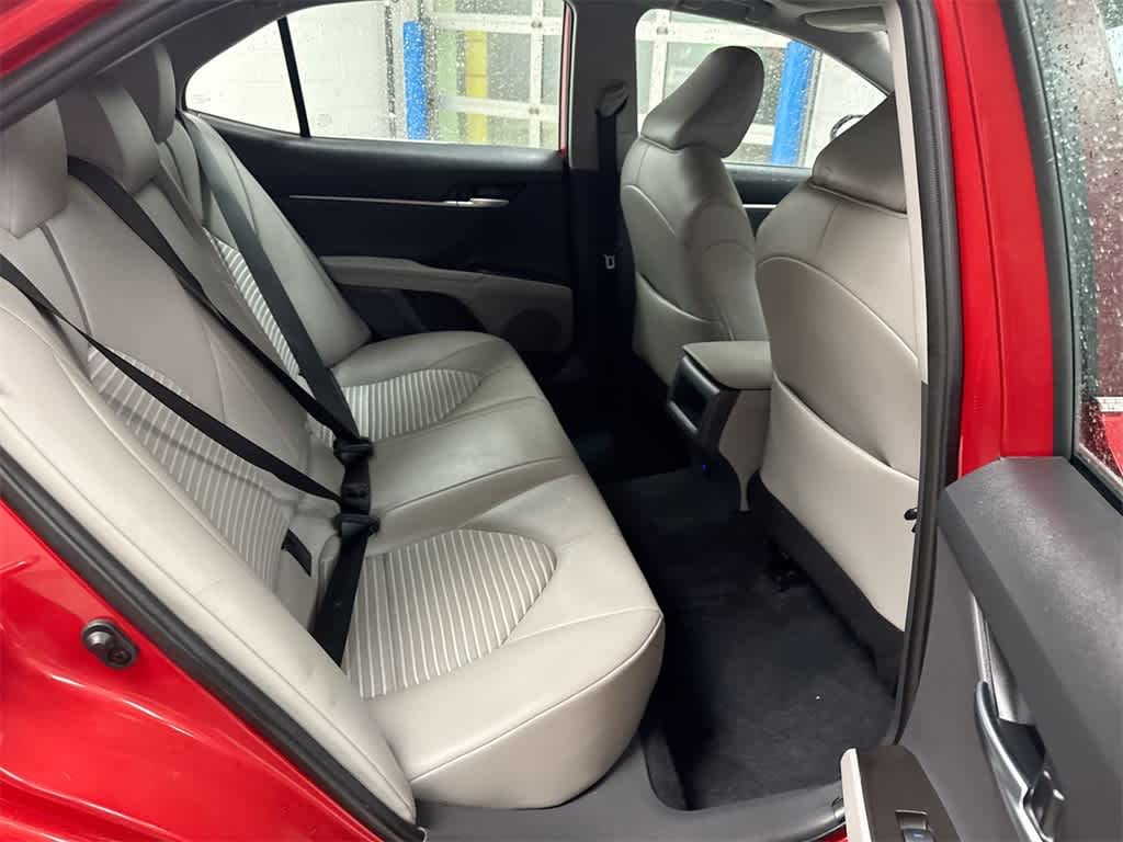 Thumbnail: 2022 Toyota Camry - 22