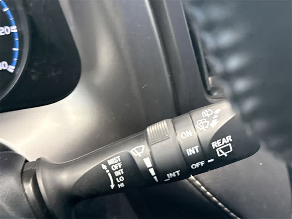 Thumbnail: 2017 Toyota RAV4 - 27