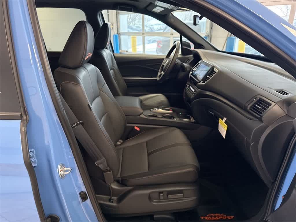 Thumbnail: 2025 Honda Ridgeline - 23