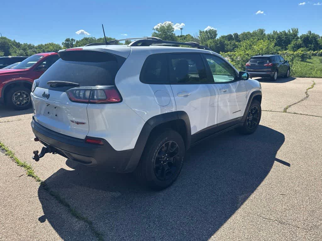 Thumbnail: 2019 Jeep Cherokee - 3