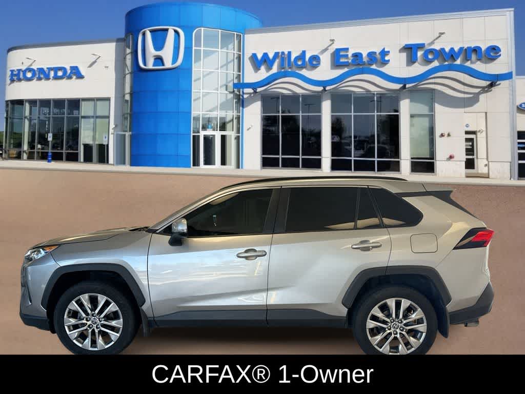 Thumbnail: 2021 Toyota RAV4 - 7