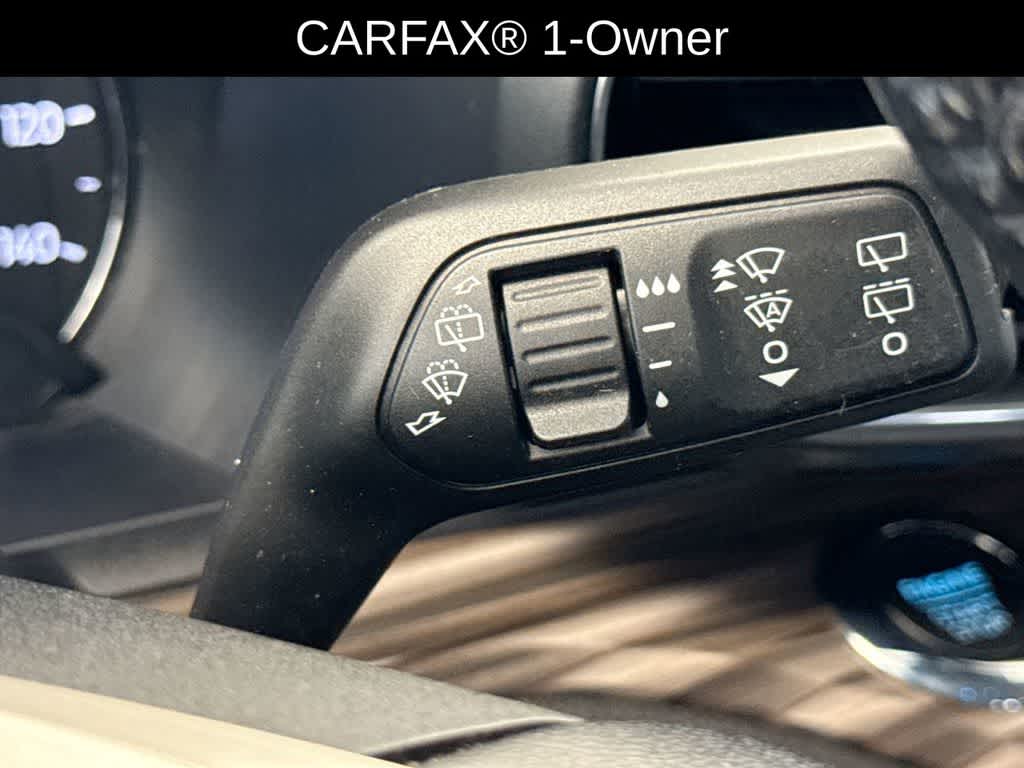 Thumbnail: 2022 Ford Explorer - 31