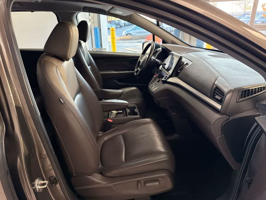 Thumbnail: 2018 Honda Odyssey - 23