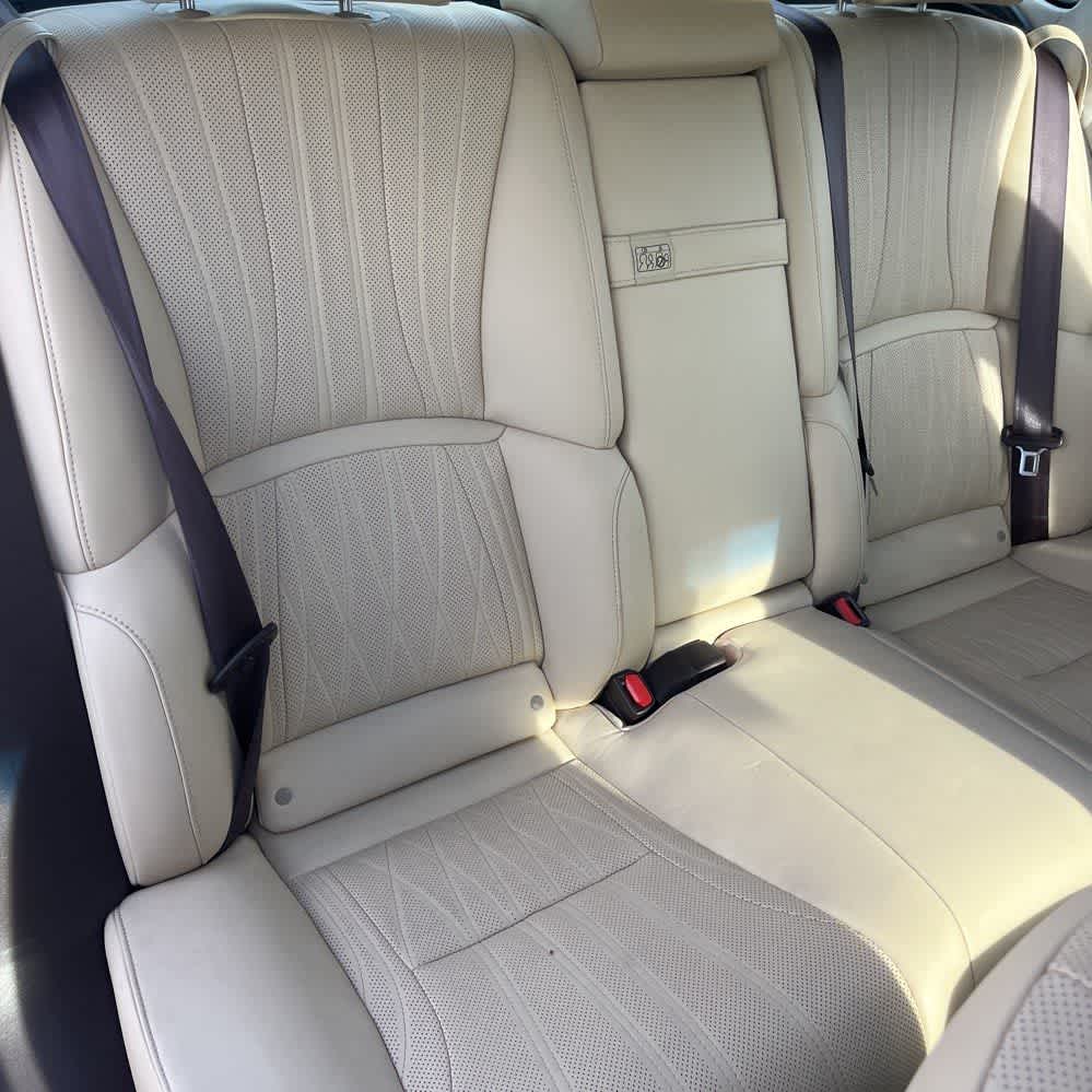 Thumbnail: 2020 Lexus LS - 7