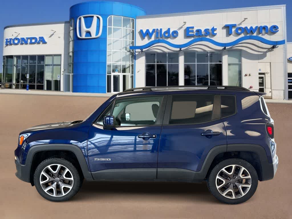 Thumbnail: 2016 Jeep Renegade - 5