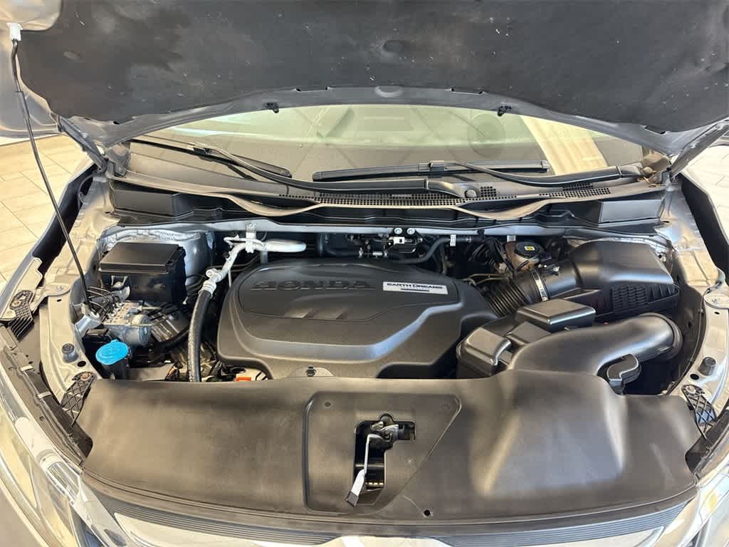 Thumbnail: 2019 Honda Odyssey - 14