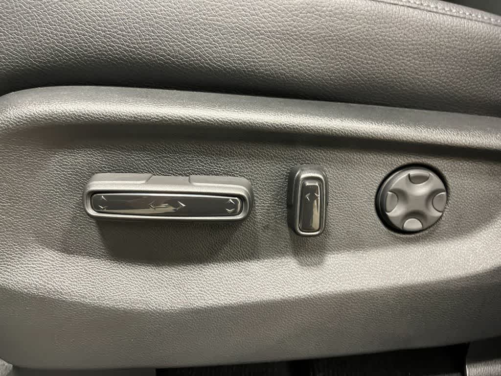 Thumbnail: 2026 Honda Odyssey - 10