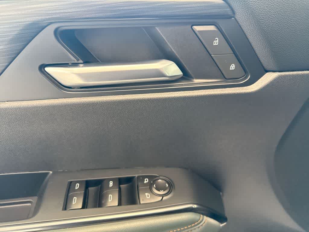 Thumbnail: 2025 GMC Acadia - 20