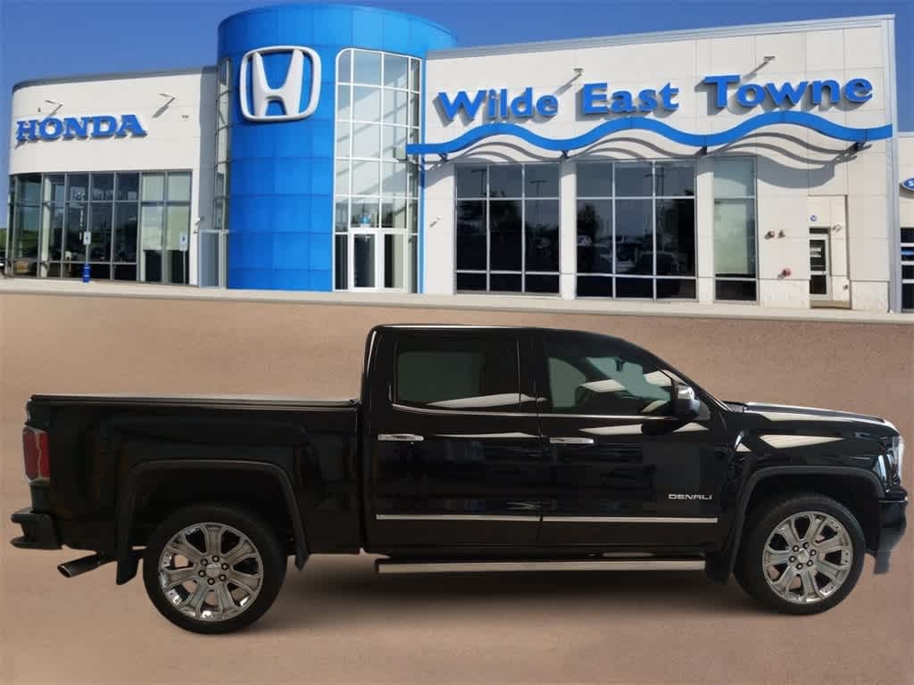 Used 2018 GMC Sierra 1500 Denali Denali with VIN 3GTU2PEJ2JG584811 for sale in Madison, WI