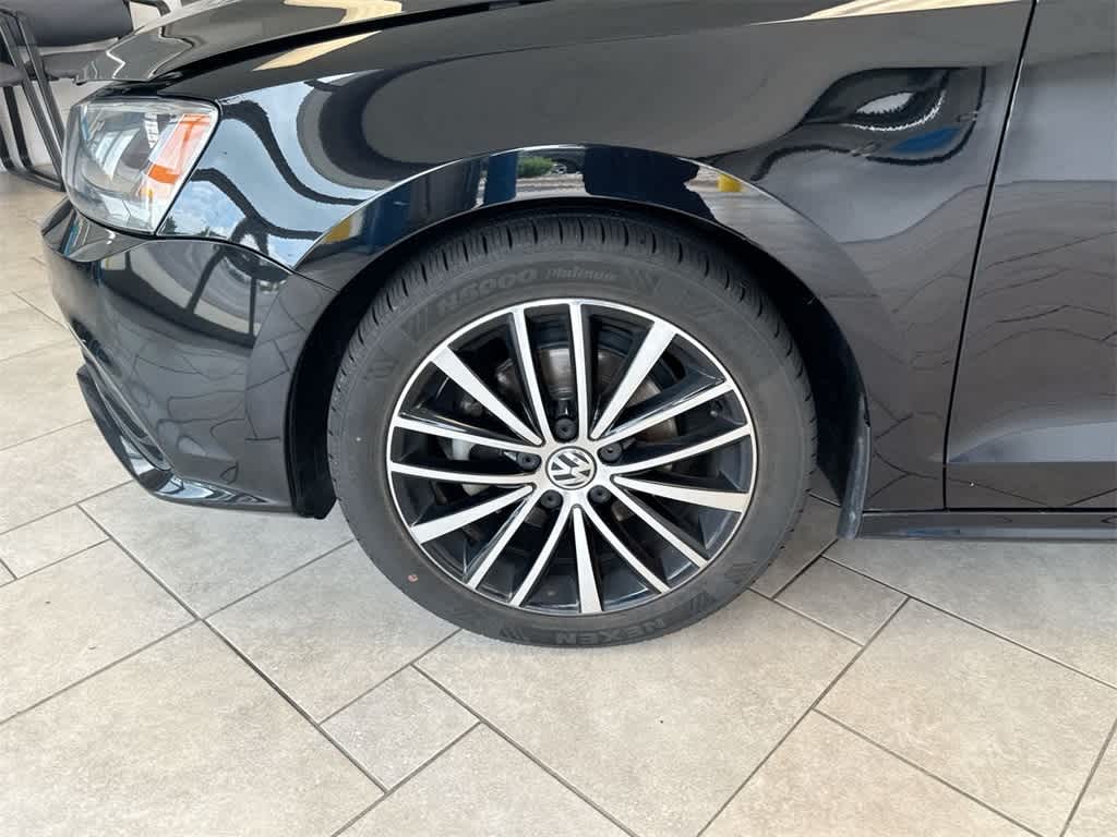 Thumbnail: 2016 Volkswagen Jetta - 14