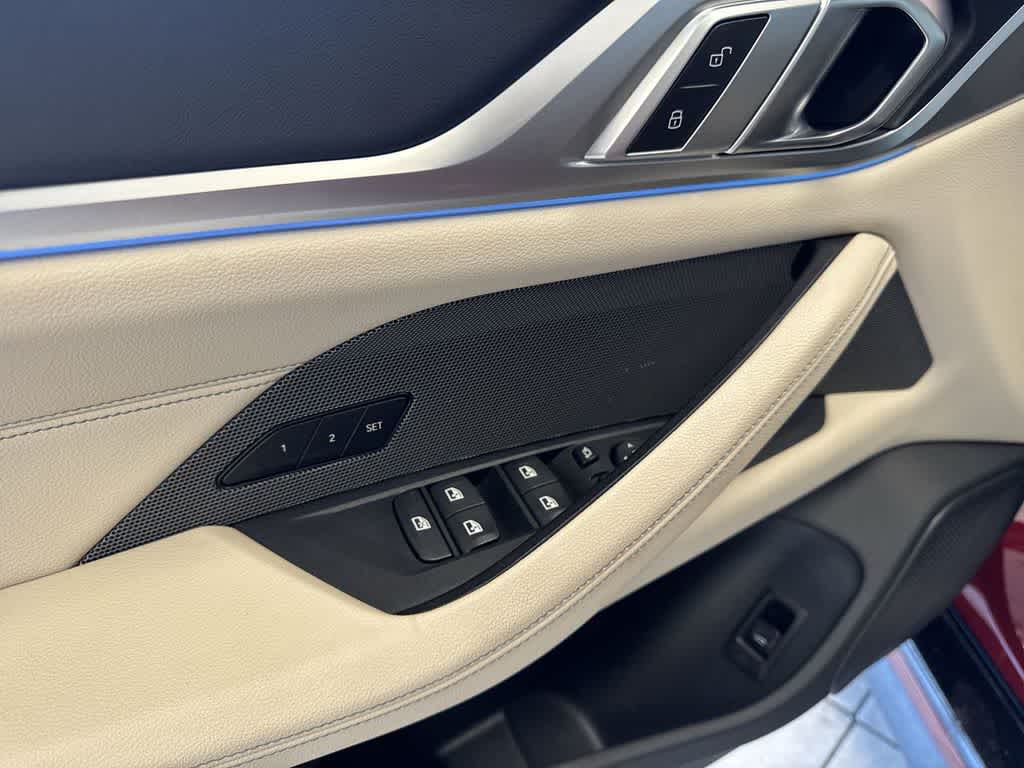 Thumbnail: 2025 BMW i4 - 19