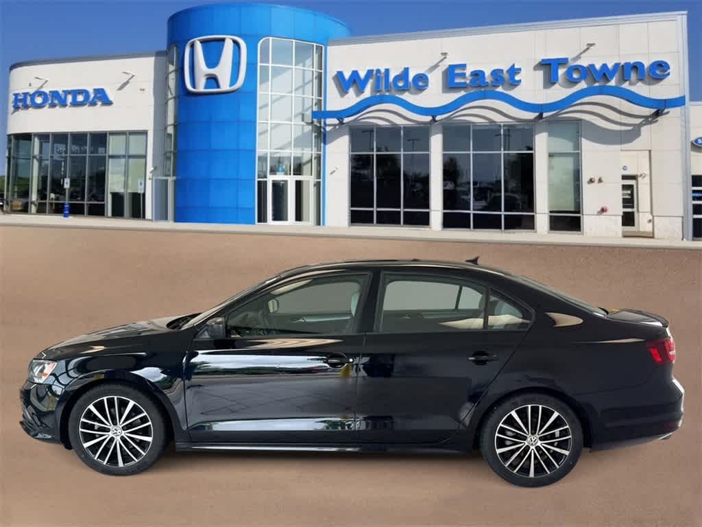 Thumbnail: 2016 Volkswagen Jetta - 5