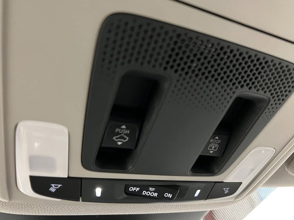 Thumbnail: 2025 Honda Pilot - 20