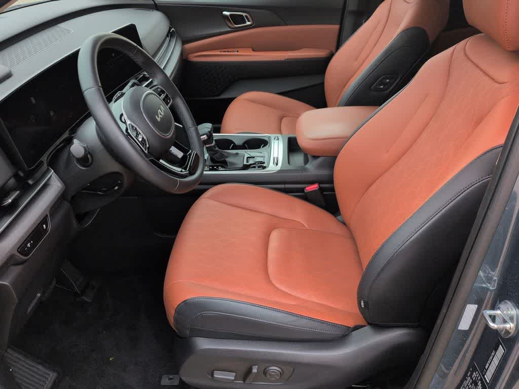 Thumbnail: 2025 Kia Carnival - 17