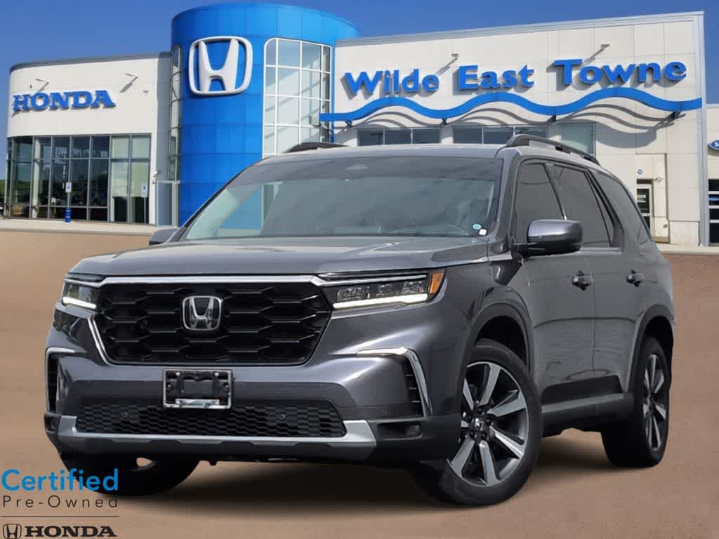 2024 Honda Pilot Touring AWD's photo