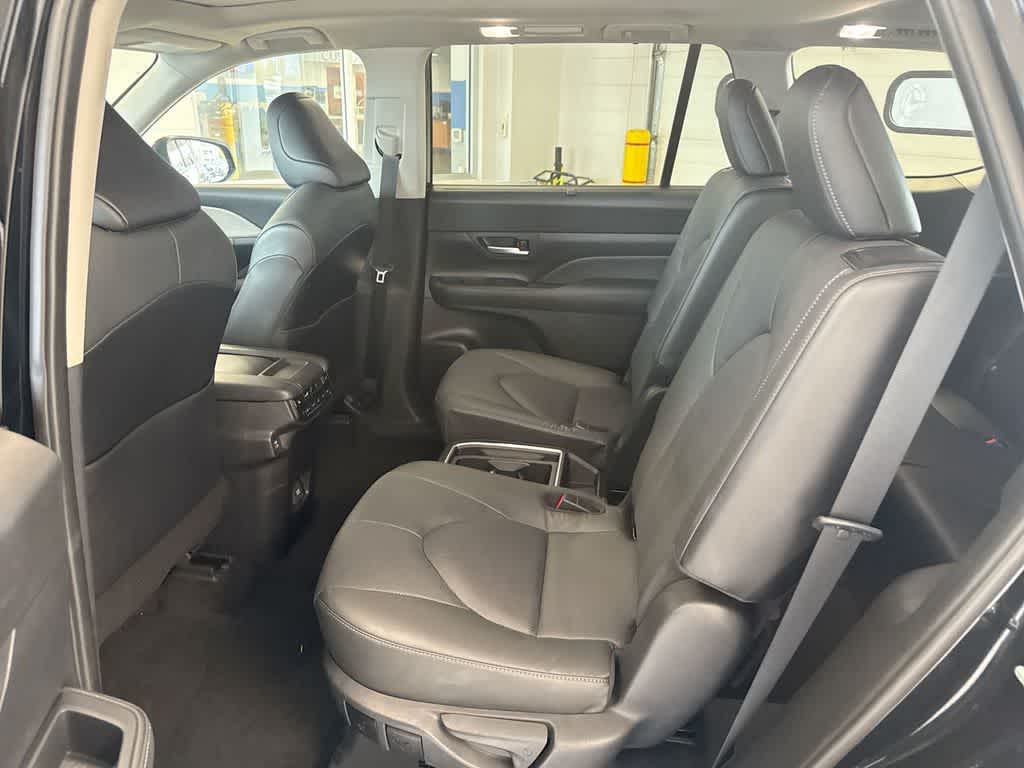 Thumbnail: 2024 Toyota Grand Highlander - 23