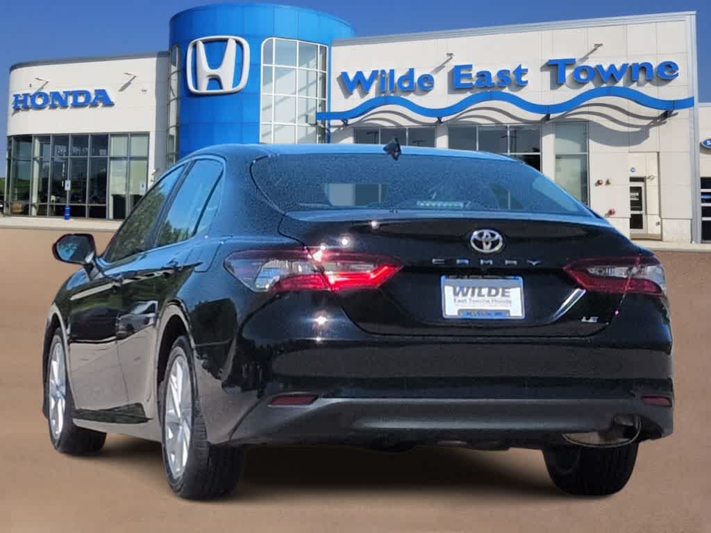2021 Toyota Camry LE - Photo 6