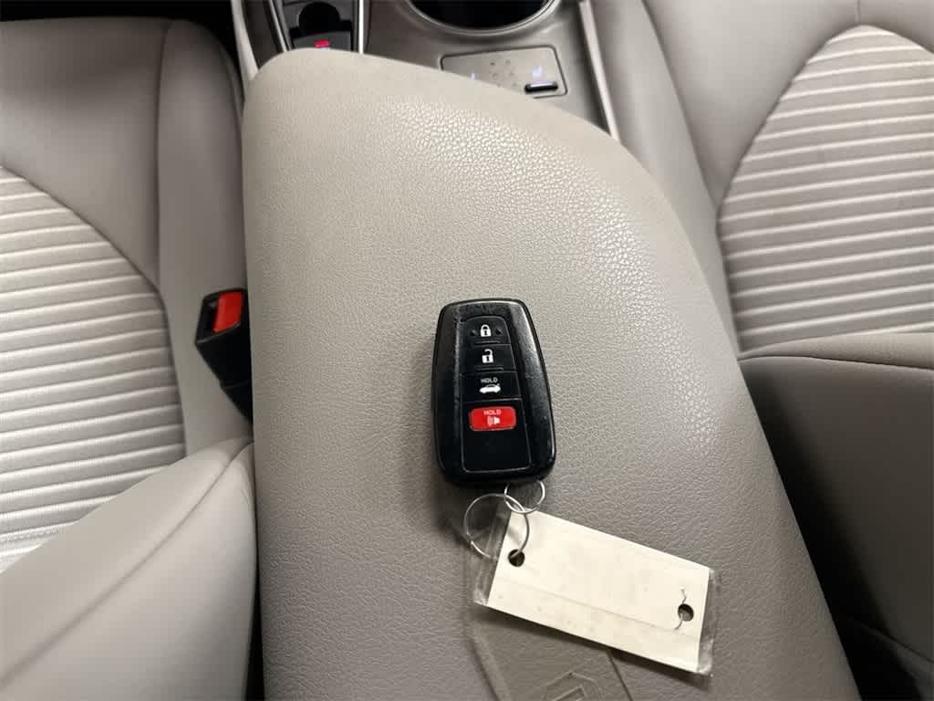 Thumbnail: 2022 Toyota Camry - 36