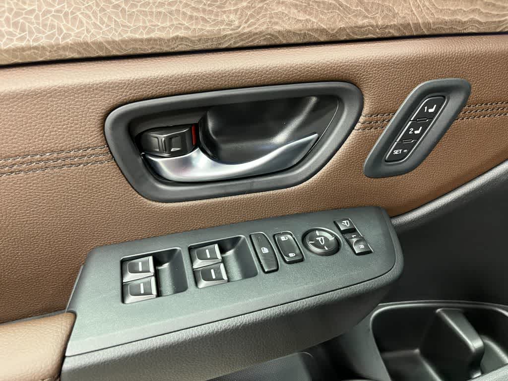 Thumbnail: 2026 Honda Pilot - 13