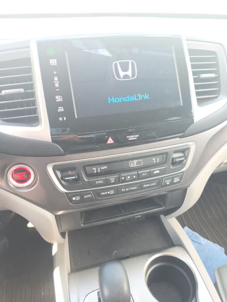 Thumbnail: 2016 Honda Pilot - 7