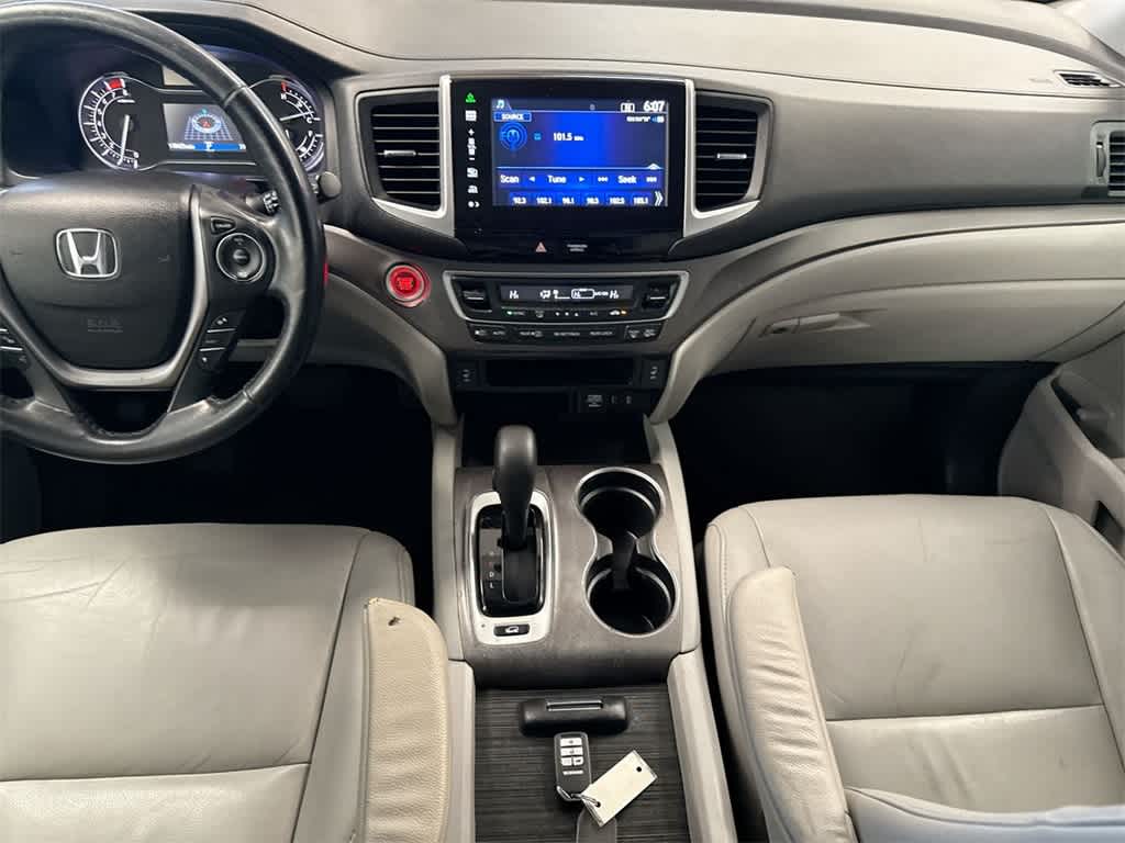 Thumbnail: 2016 Honda Pilot - 30