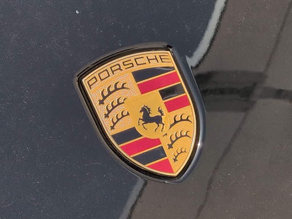 Thumbnail: 2022 Porsche  - 12