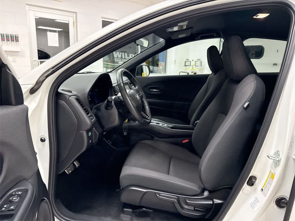 Thumbnail: 2021 Honda HR-V - 17