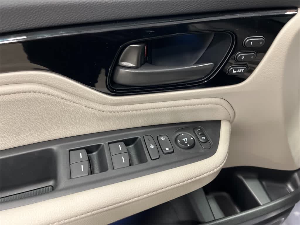 Thumbnail: 2026 Honda Odyssey - 13