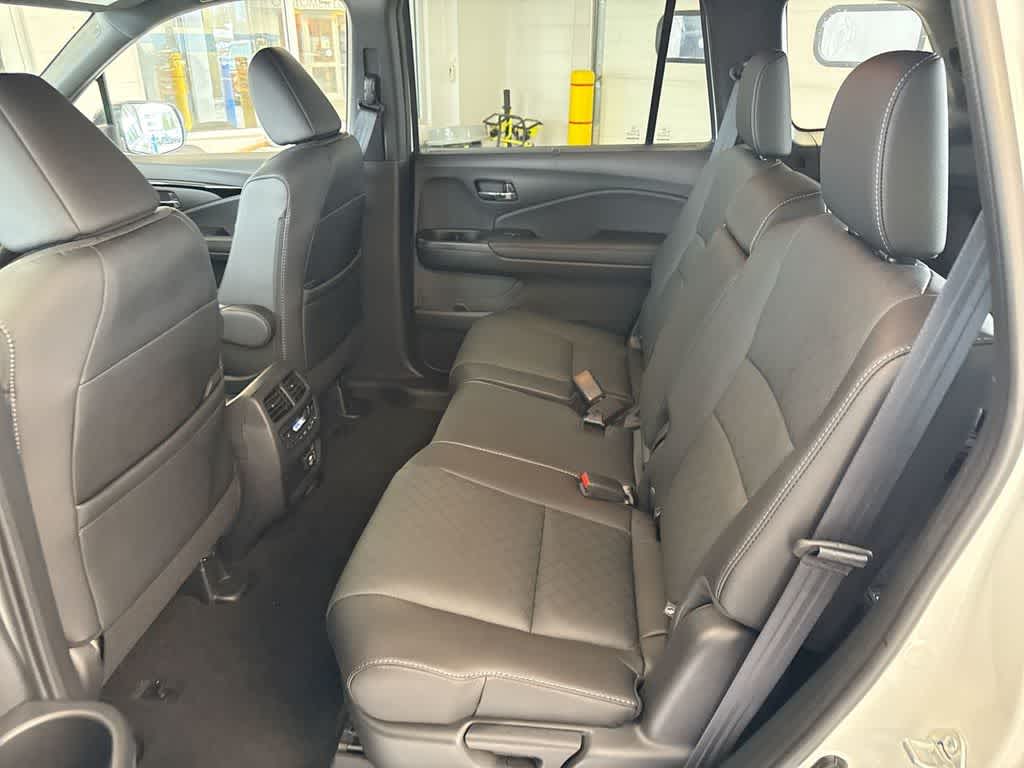 Thumbnail: 2021 Honda Passport - 24