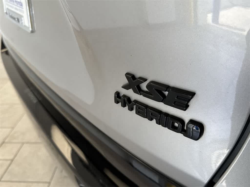 Thumbnail: 2023 Toyota RAV4 - 11