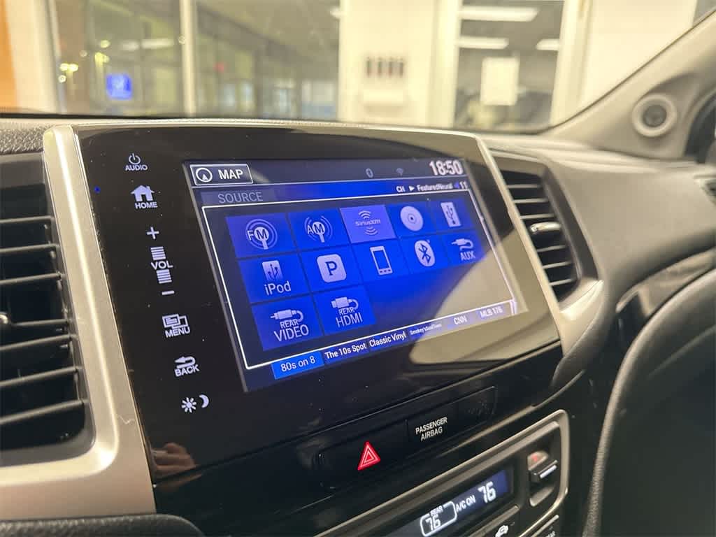 Thumbnail: 2017 Honda Pilot - 34